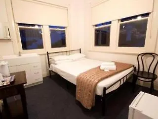 Tassie Backpackers At The Brunswick Hotel Hobart